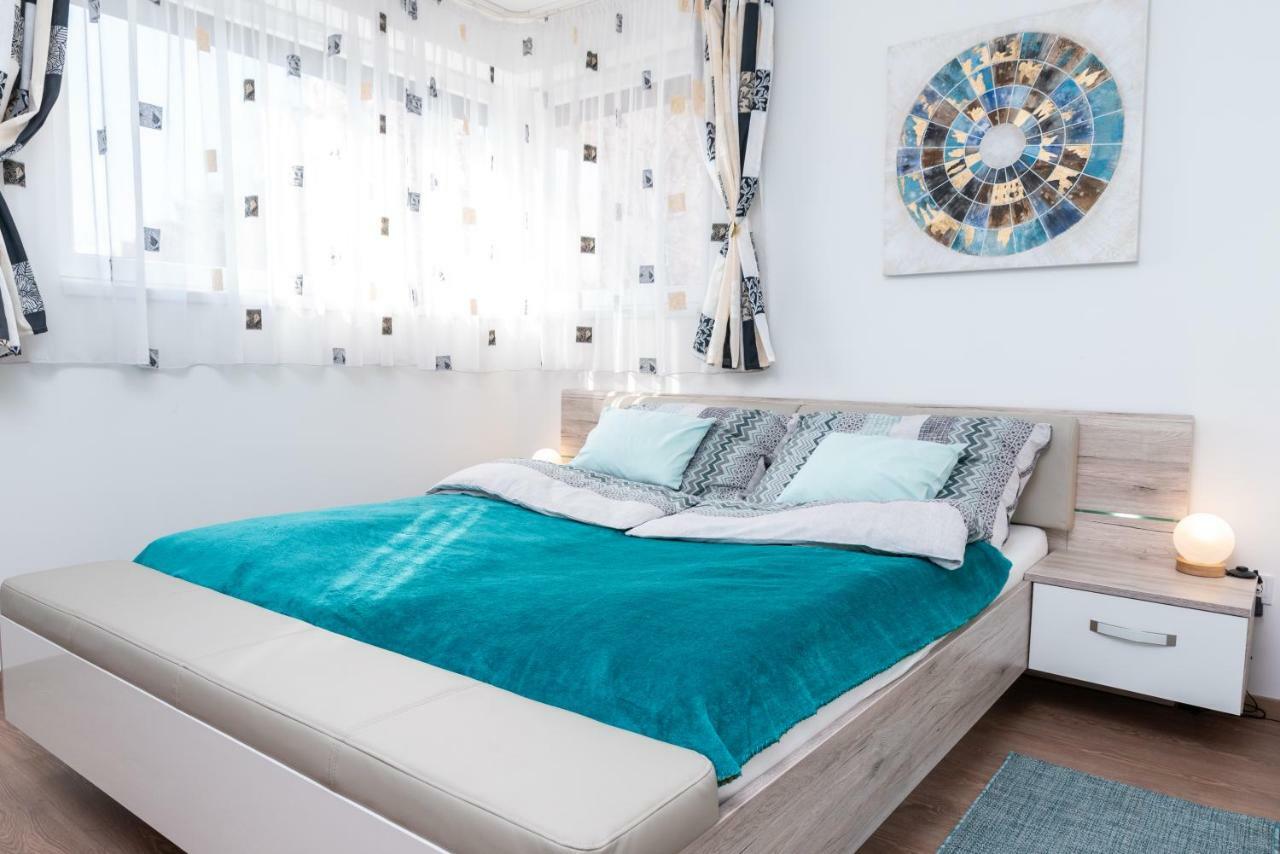 Defne Apartman Debrecen Dış mekan fotoğraf