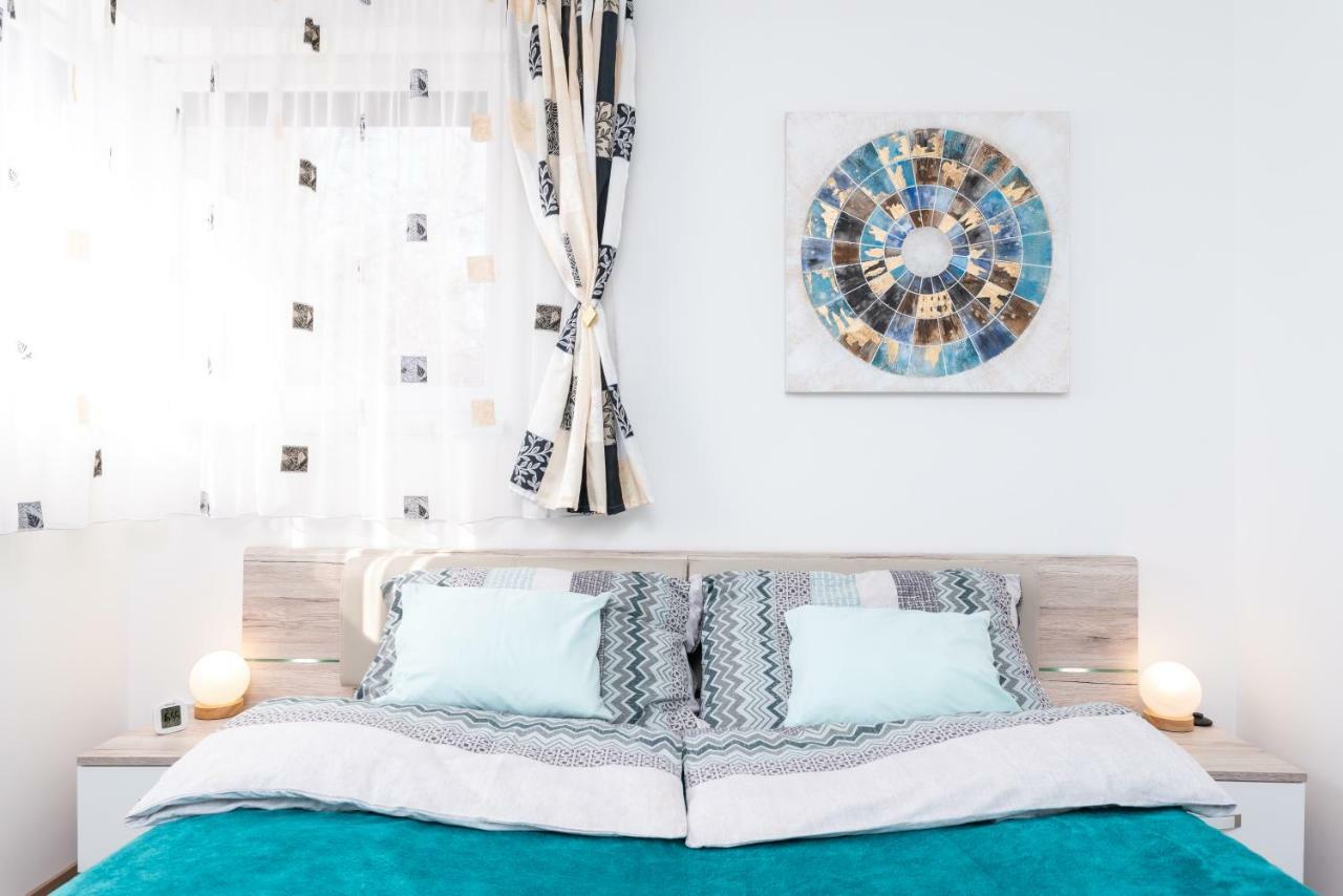 Defne Apartman Debrecen Dış mekan fotoğraf