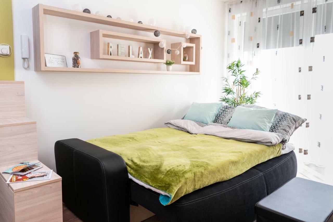 Defne Apartman Debrecen Dış mekan fotoğraf